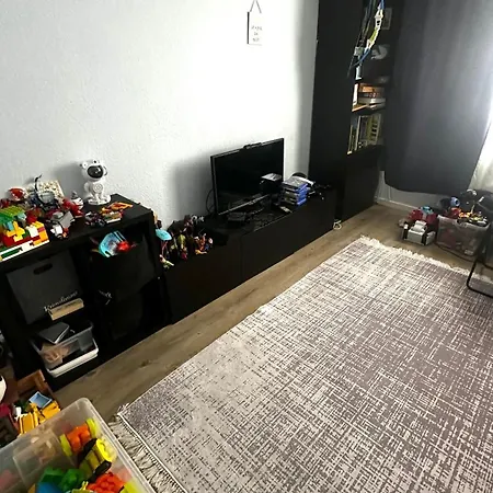 Apartamento 2,5 In Der Naehe Flughafen Schoenefeld Berlín