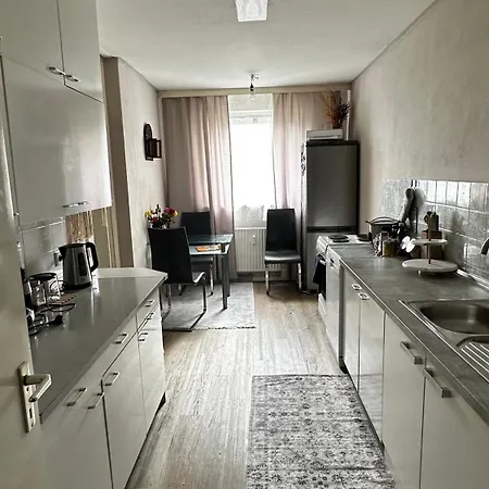 Apartamento 2,5 In Der Naehe Flughafen Schoenefeld Berlín