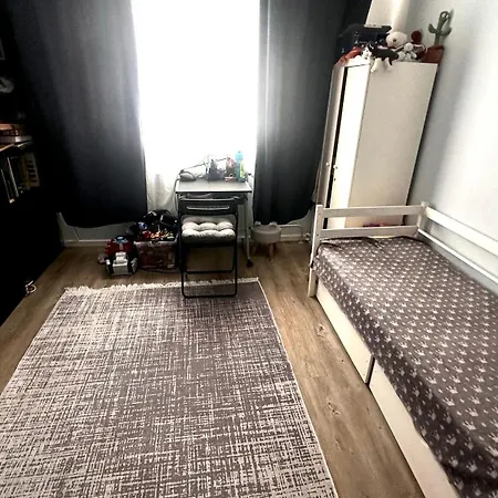 Apartment 2,5 In Der Nähe Flughafen Schönefeld *